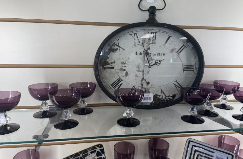 Surreal clock